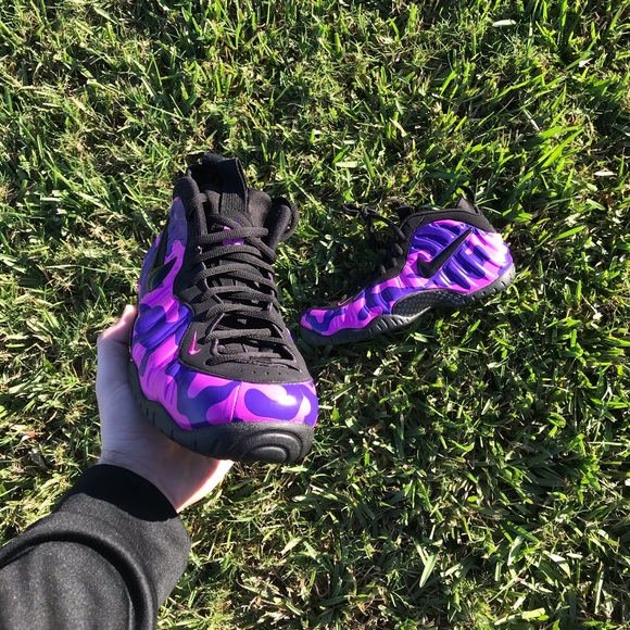 SOLD ‼️ Nike Air Foamposite “Purple Camo” - Picture 2 of 5